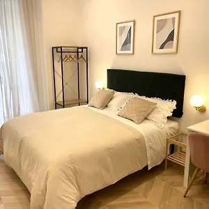 https://la-casa-di-ary.hotels-amalfi.com